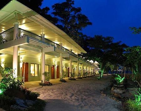 Camayan Beach Resort Hotel Subic Bay Exterior photo